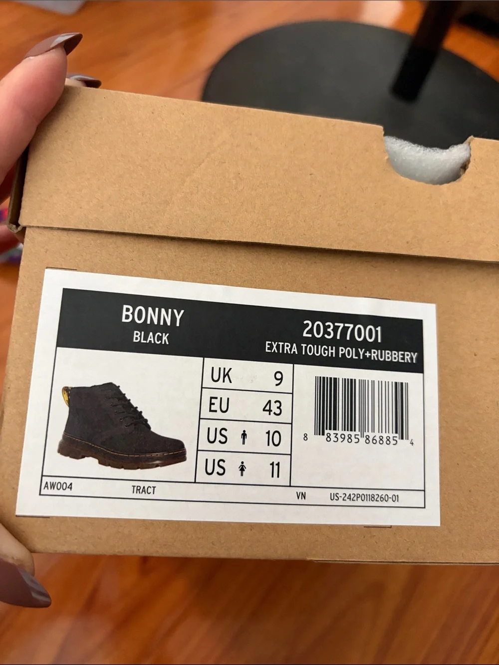 Dr. Martens Unisex Bonny Chukka Boot